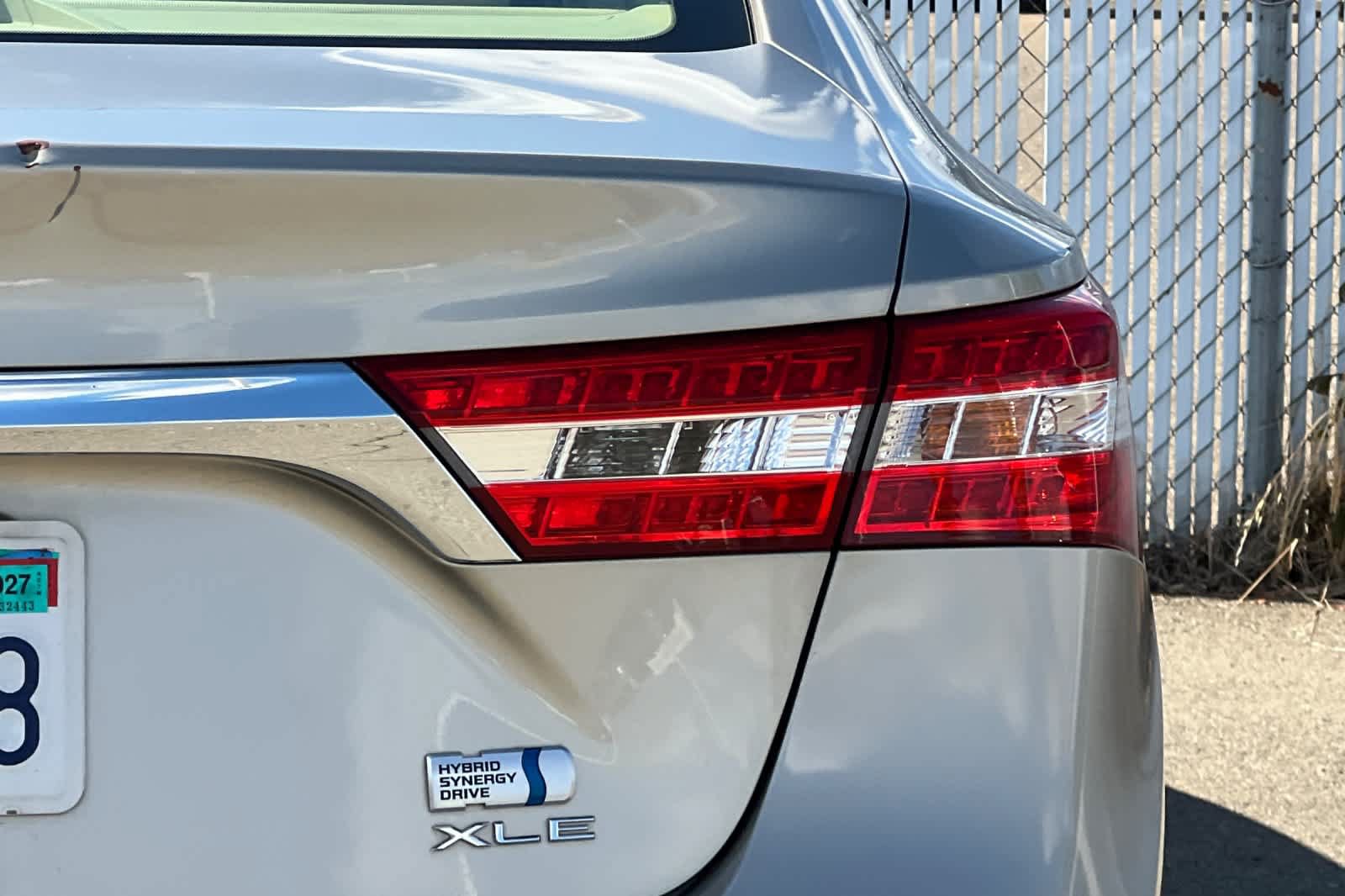 Used 2015 Toyota Avalon XLE Touring FWD image 21