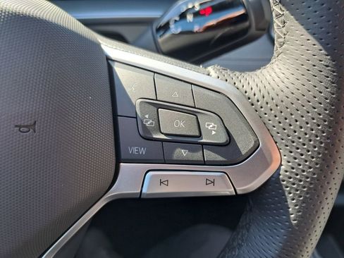 New 2026 Volkswagen Tiguan SE R-Line image 14