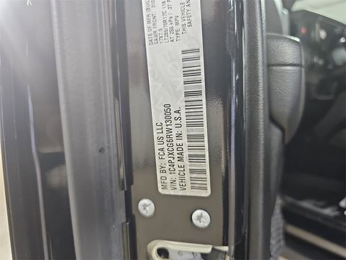 Used 2024 Jeep Wrangler Rubicon w/ Convenience Group image 41