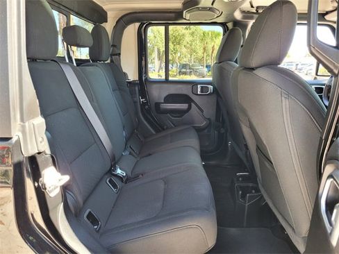Certified 2021 Jeep Gladiator Sport image 17