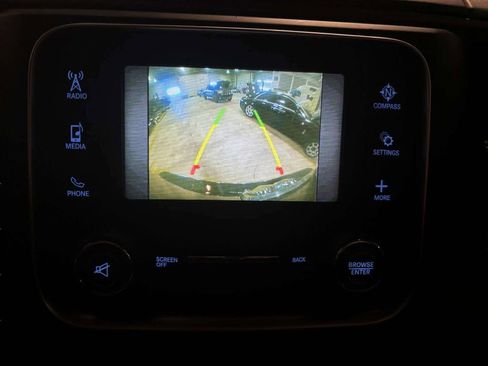 Used 2016 RAM 3500 Tradesman w/ Chrome Appearance Group image 40