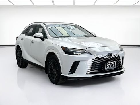 Used 2024 Lexus RX 350 Premium w/ Convenience Package FWD image 3