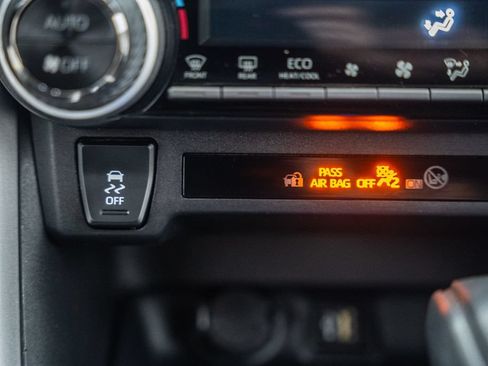 Certified 2025 Toyota RAV4 LE AWD/4WD image 25