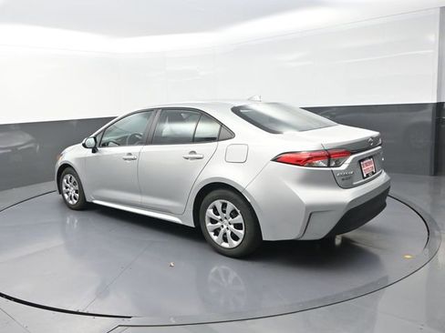 Used 2024 Toyota Corolla LE image 21