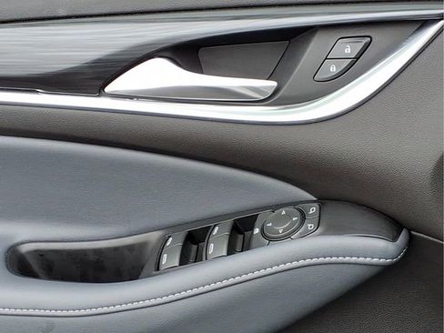 Used 2023 Buick Enclave Essence w/ Experience Buick Package image 18