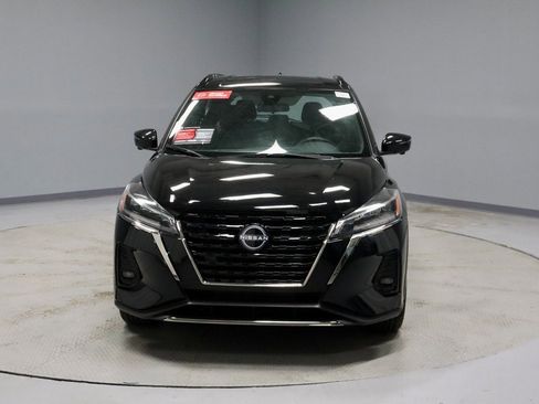 Certified 2023 Nissan Kicks SR image 6