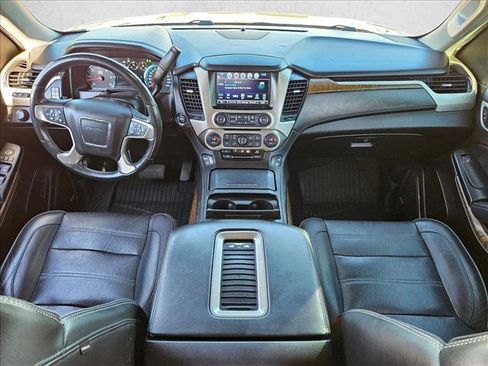 Used 2019 GMC Yukon Denali w/ Denali Ultimate Package image 15
