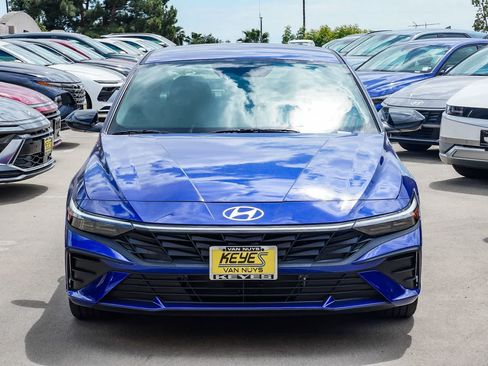 Certified 2025 Hyundai Elantra SEL FWD image 6