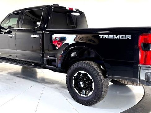 Used 2025 Ford F250 King Ranch w/ Tremor Off-Road Package AWD/4WD image 8