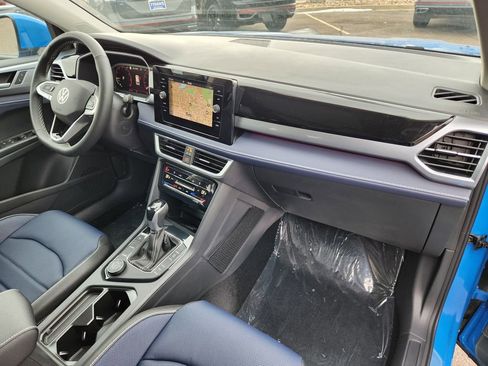 New 2026 Volkswagen Taos SEL AWD/4WD image 13