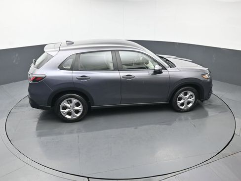 Certified 2023 Honda HR-V LX image 41