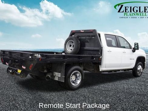 Used 2024 Chevrolet Silverado 3500 LT w/ Convenience Package image 3