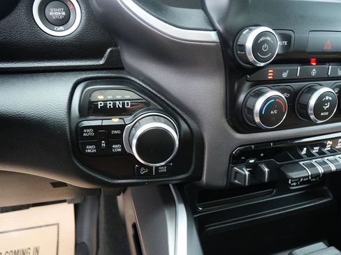 Used 2021 RAM 1500 Big Horn image 16