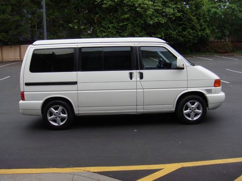 Used 2001 Volkswagen Eurovan FWD image 7