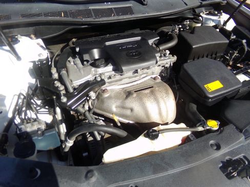 Used 2014 Toyota Camry SE w/ Fleet Convenience Package image 30