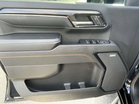 Certified 2024 GMC Sierra 2500 AT4 w/ AT4 Preferred Package image 18