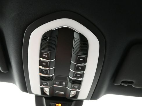 Used 2022 Porsche Macan GTS image 22