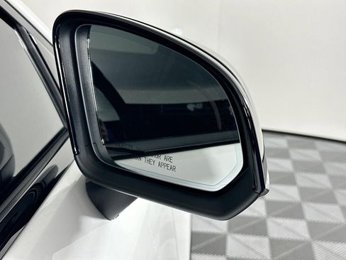 Used 2023 Volvo C40 P8 Recharge Ultimate image 44