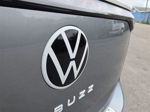 New 2025 Volkswagen ID. Buzz Pro S Plus image 12