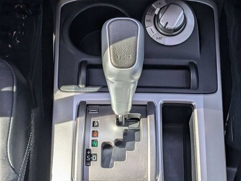 Used 2022 Toyota 4Runner Limited AWD/4WD image 30