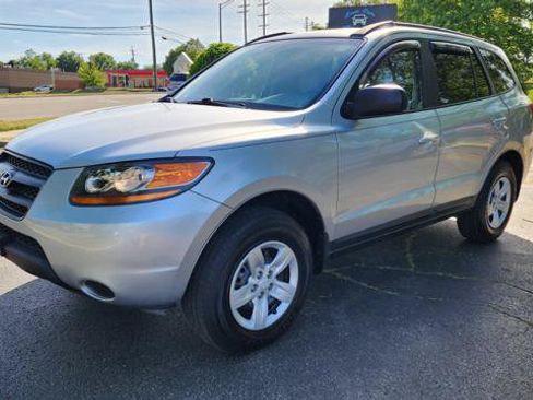 Used 2009 Hyundai Santa Fe GLS FWD image 6