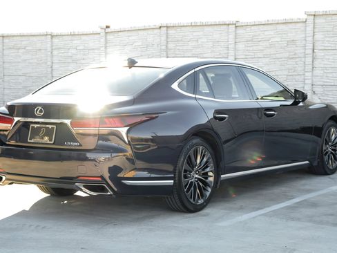 Used 2019 Lexus LS 500 w/ Interior Upgrade Package RWD image 8