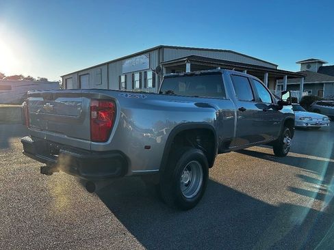 Used 2024 Chevrolet Silverado 3500 W/T image 4