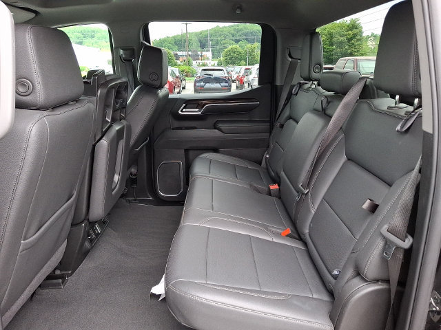 Used 2025 GMC Sierra 1500 SLT AWD/4WD image 10