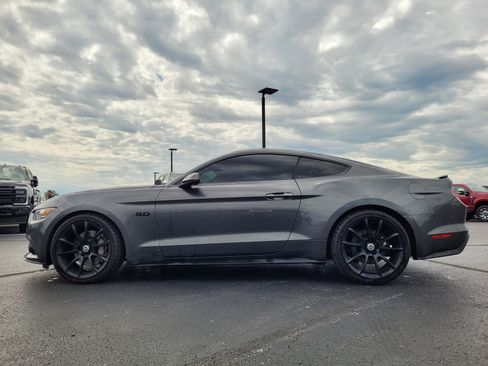 Used 2016 Ford Mustang GT Premium w/ Equipment Group 401A RWD image 7