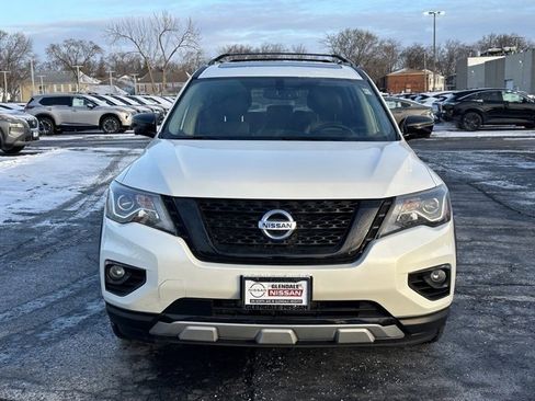 Certified 2020 Nissan Pathfinder SL image 2