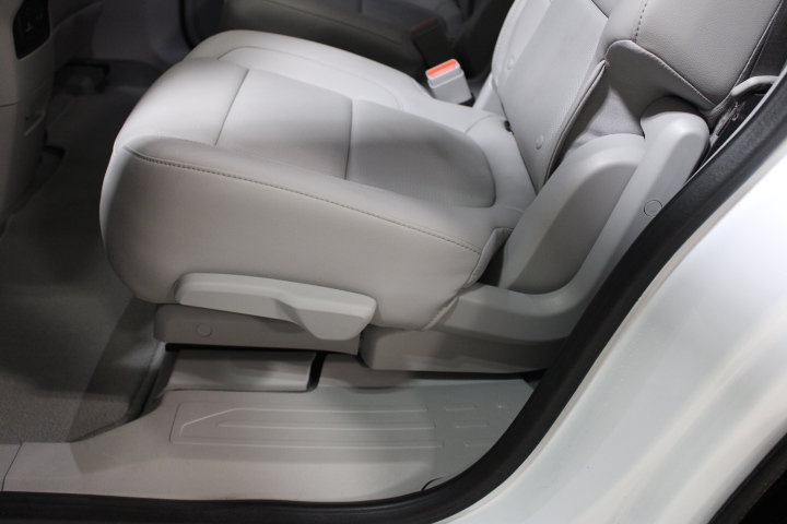 Used 2023 GMC Acadia SLT w/ Preferred Package AWD/4WD image 55