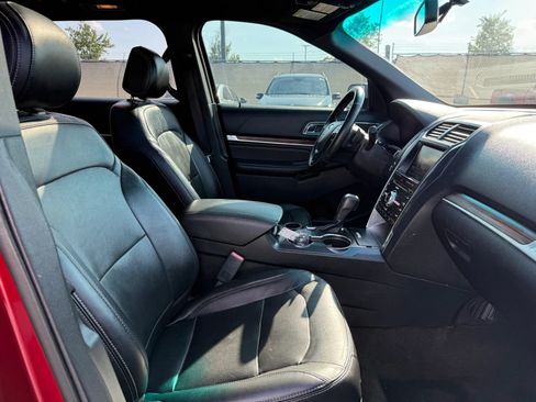 Used 2016 Ford Explorer Limited FWD image 18