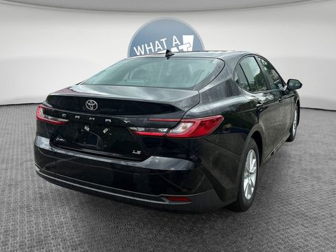 Used 2025 Toyota Camry LE FWD image 3