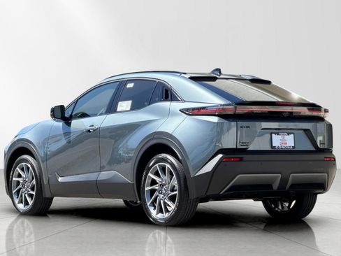 New 2026 Toyota C-HR AWD/4WD image 5