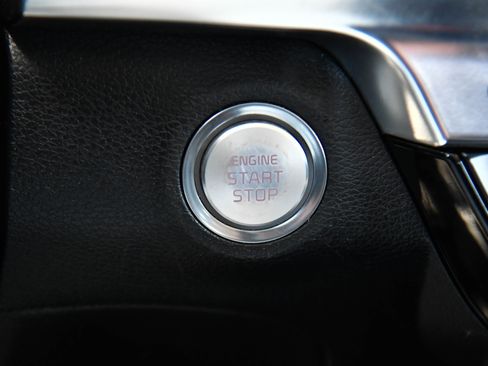 Used 2022 Kia Telluride S AWD/4WD image 32