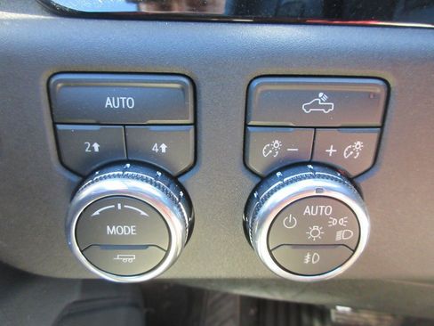 New 2026 GMC Sierra 1500 Elevation image 16