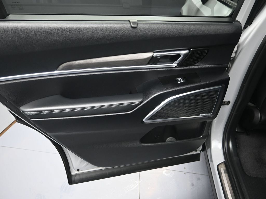 Certified 2024 Kia Telluride SX X-Line AWD/4WD image 29