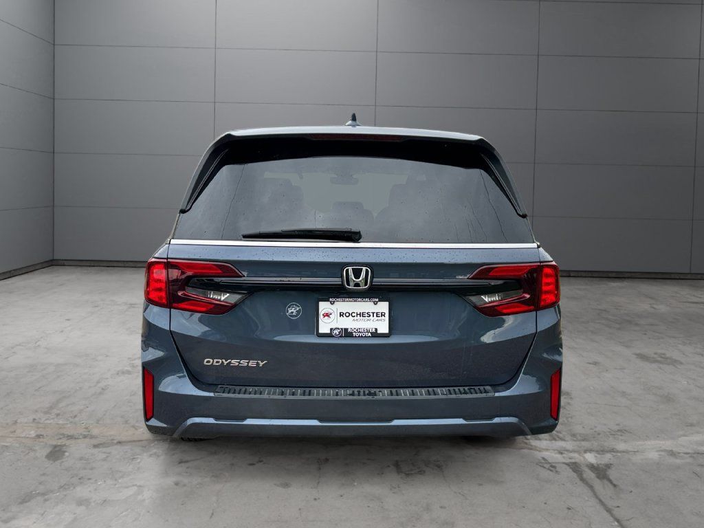 Used 2025 Honda Odyssey EX-L image 4