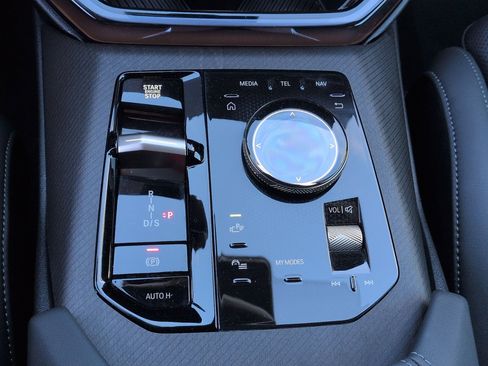 Used 2025 BMW X3 xDrive30i w/ Premium Package image 25