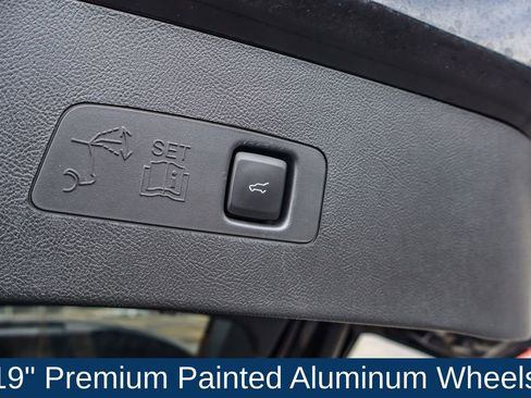 Used 2022 Lincoln Corsair AWD w/ Premium Package image 39