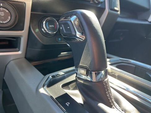 Used 2019 Ford F150 Lariat image 24