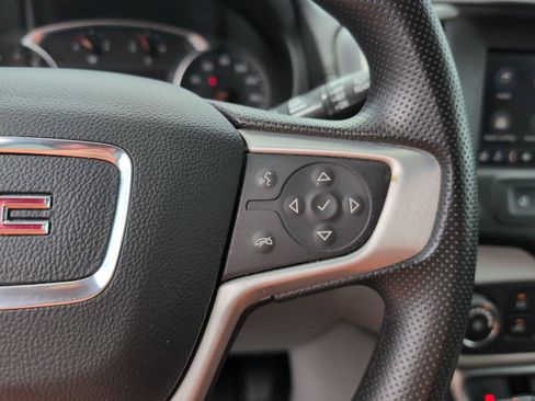 Used 2024 GMC Terrain SLE FWD image 26