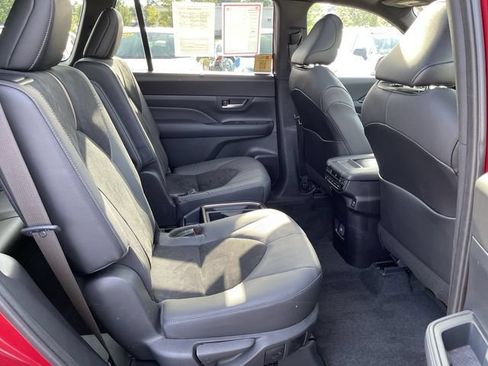 Certified 2024 Toyota Grand Highlander AWD Hybrid image 22