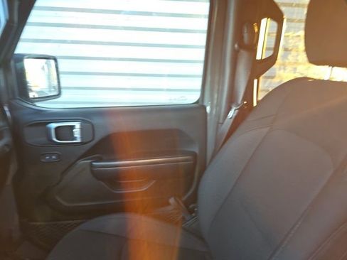 Used 2020 Jeep Wrangler Unlimited Sport S image 14