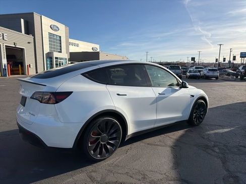 Used 2022 Tesla Model Y Performance AWD/4WD image 13