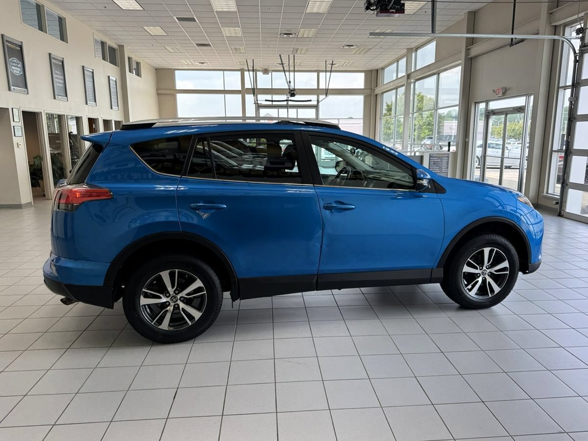 Used 2016 Toyota RAV4 XLE AWD/4WD image 57