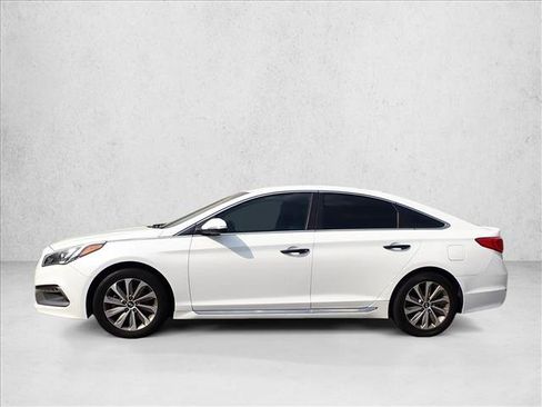 Used 2017 Hyundai Sonata Sport FWD image 2