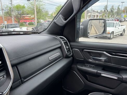 Used 2019 RAM 1500 Laramie image 22
