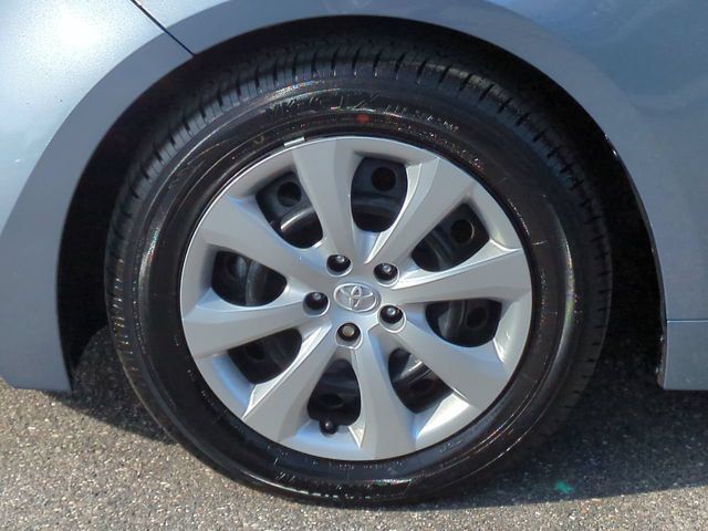 Used 2024 Toyota Corolla LE FWD image 10