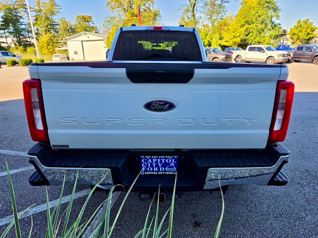 Used 2026 Ford F350 XLT AWD/4WD image 5
